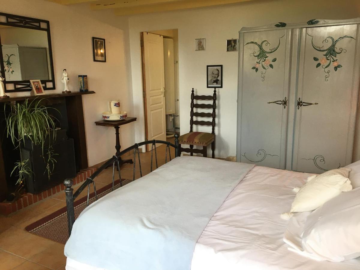 A L Epoque Bed & Breakfast Bouges  ภายนอก รูปภาพ